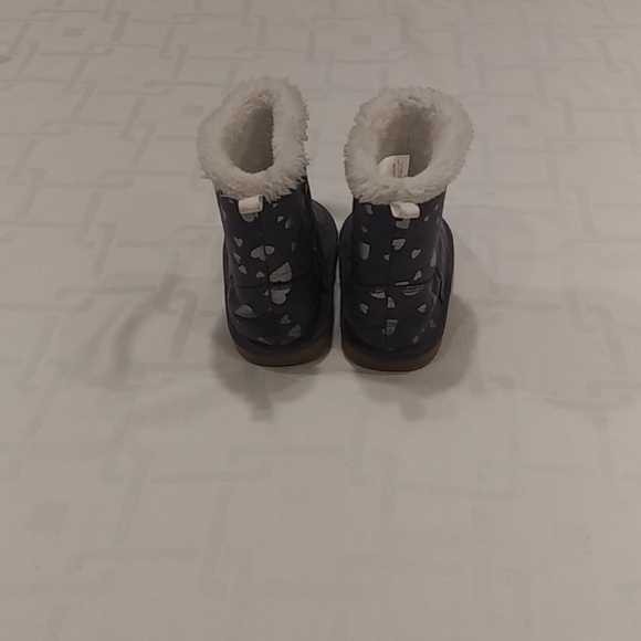 Gymboree Grey Faux Fur Boots With Hearts Size 5 - Picture 4 of 7